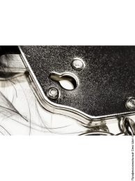 Фото металеві наручники з білою пухнастою обробкою adrien lastic handcuffs white в профессиональном Секс Шопе
