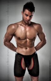 Фото сексуальні труси - 012 thong black в профессиональном Секс Шопе