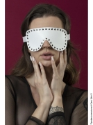 маски - біла маска на очі з заклепками зі шкіри feral feelings - blindfold mask фото