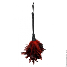 Фото пухнаста мітелочка червоного кольору frisky feather duster в профессиональном Секс Шопе