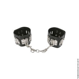 Фото неподшитые наручники черные в профессиональном Секс Шопе